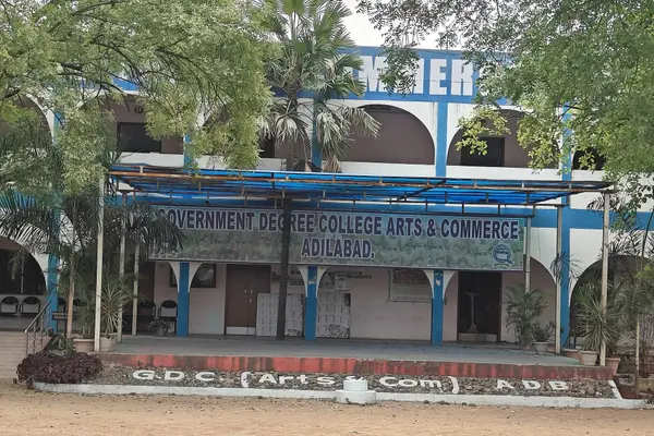 ప్రభుత్వ డిగ్రీ కళాశాల ఆర్ట్స్ కామర్స్ ఆదిలాబాద్ జిల్లా ఆదిలాబాద్