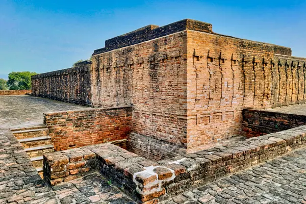 300–340 CE Vishnu temple, Padmavati brick temple platform, Pawaya, Madhya Pradesh 046