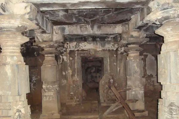 Narasimha temple Narasapura near Chaudayyadanapura 1