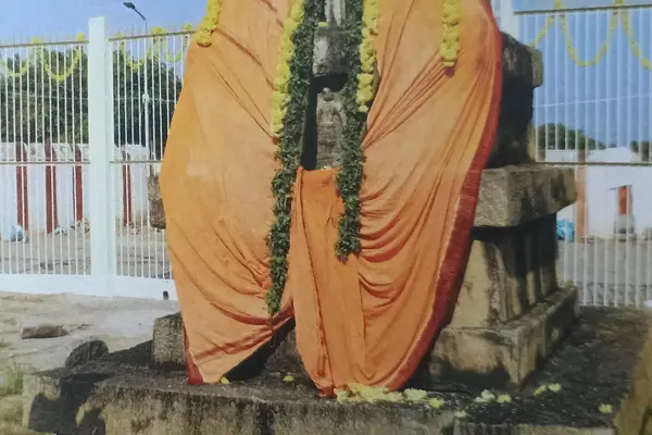 Sri Raghuvarya Tirtha Moola Brindavana, Nava Brindavana, Anegundi