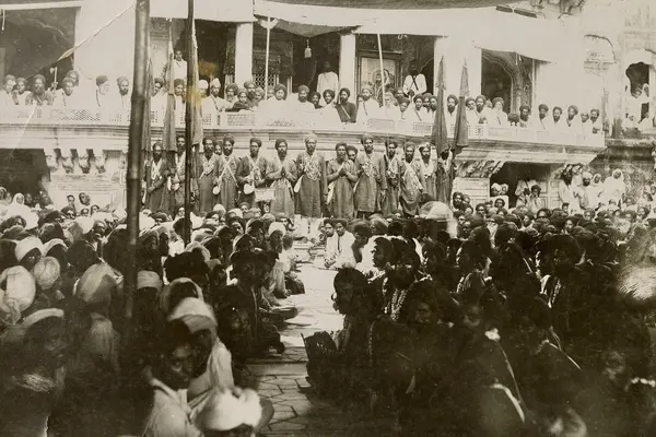 12th Shahidi Jatha ('Band of Martyrs') involved in the Jaito Morcha (agitation) takes its 